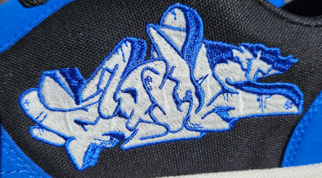 Techneek Blue/White